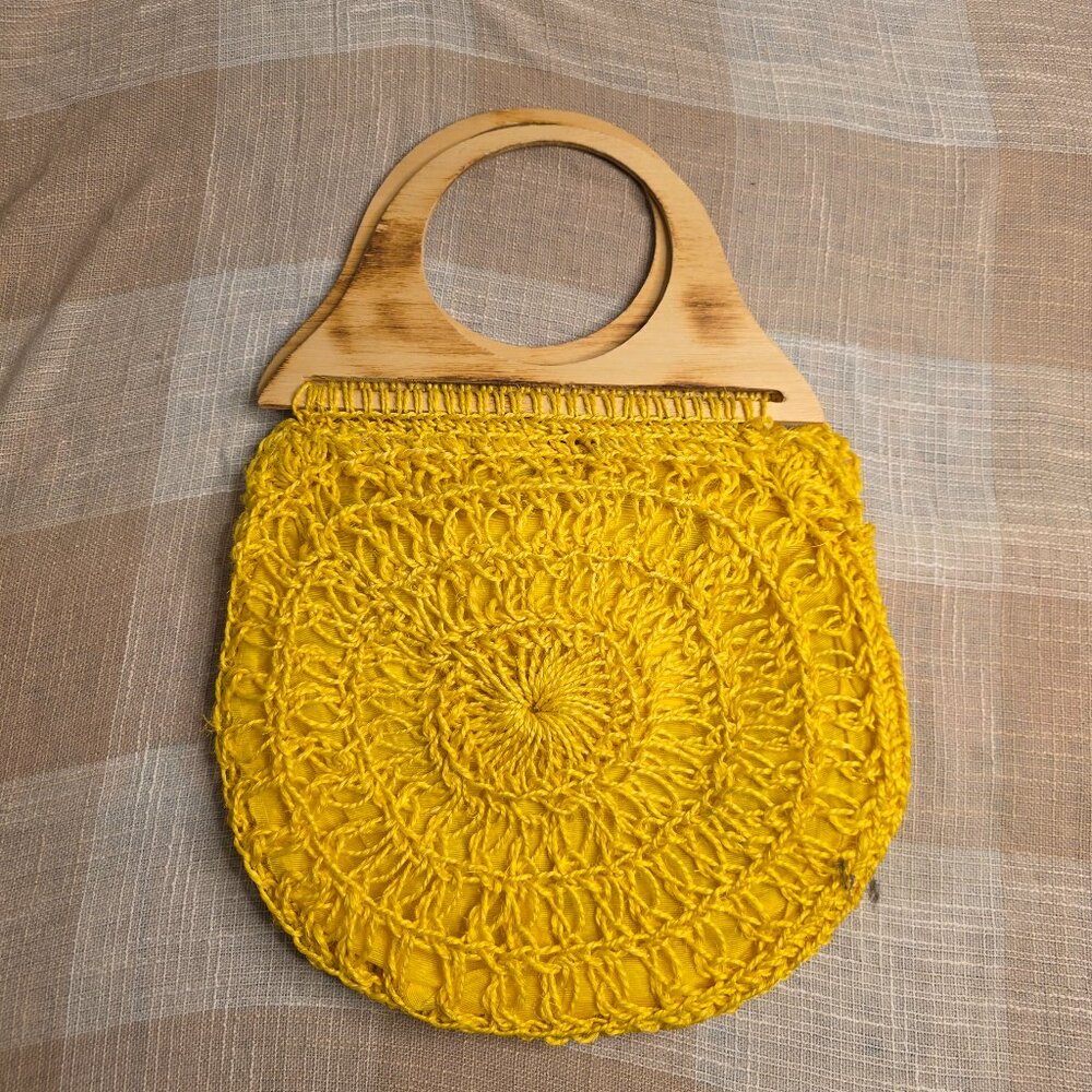 True Vintage Mobwife Boho Hippie Italian Made Golden Yellow Woven Rattan Handbag